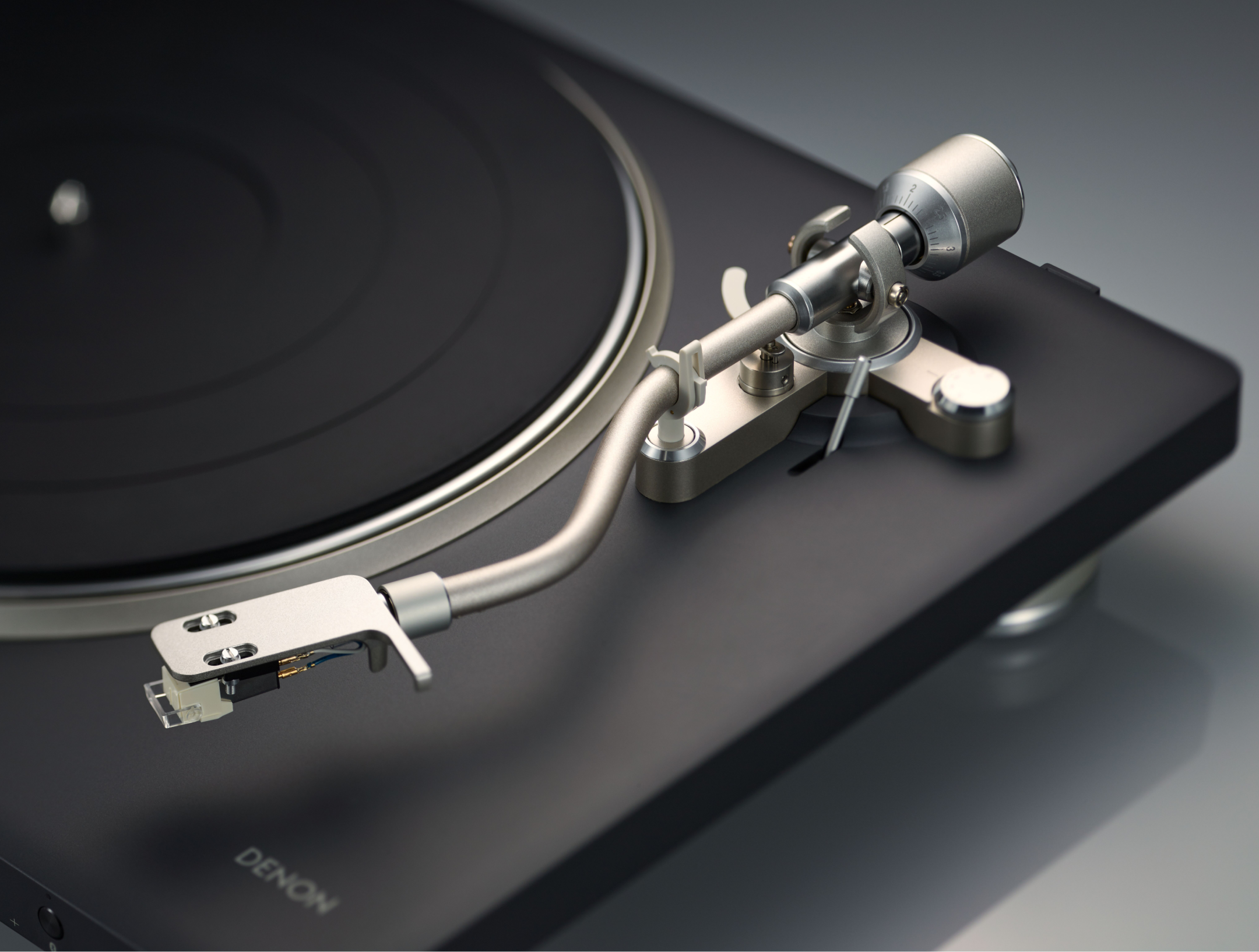 Denon DP-500BT giradischi semi-automatico con bluetooth