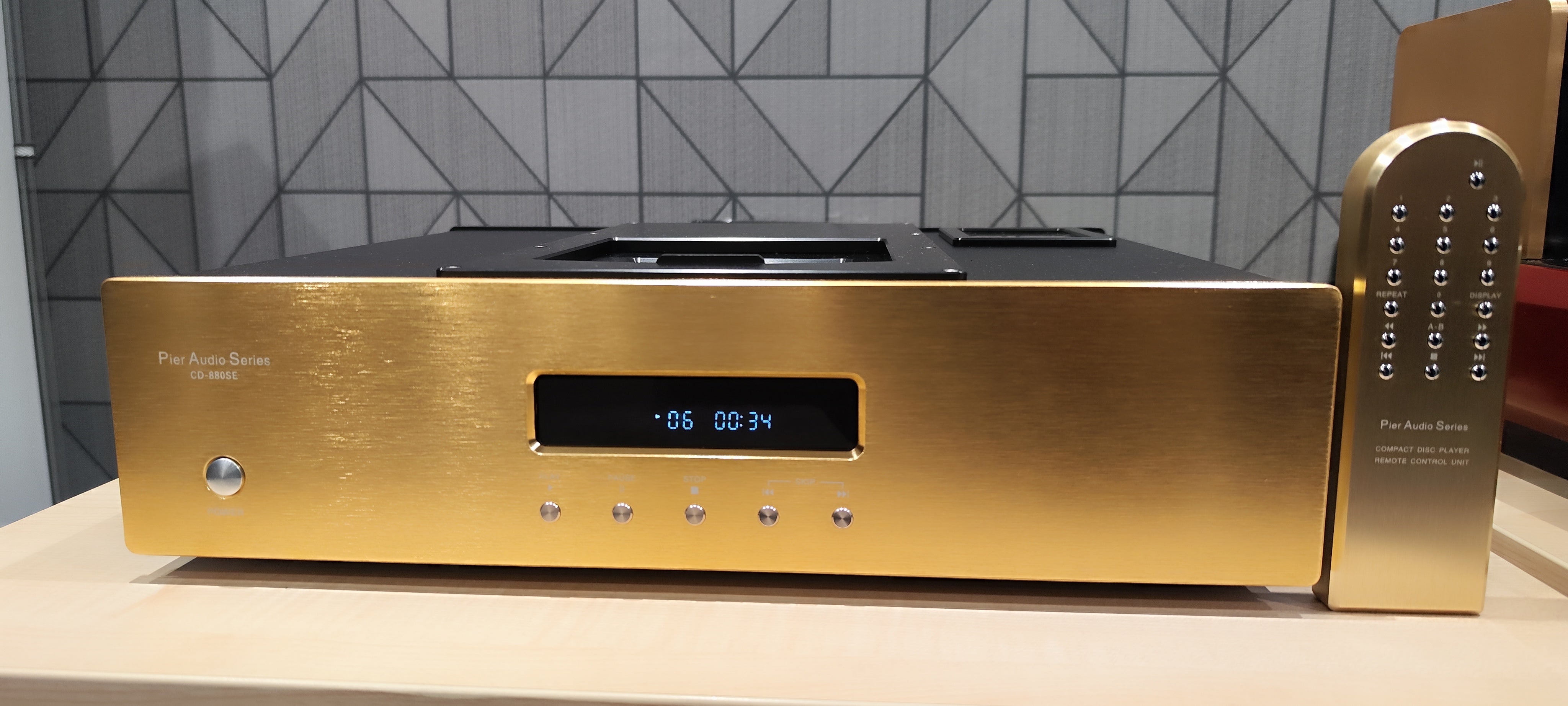 PIER AUDIO 880SE GOLD lettore CD con uscita valvolare 12AU7 EX-DEMO