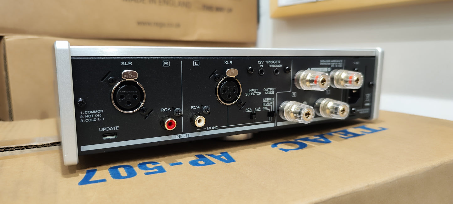 Teac AP-507 silver finale di potenza compatto 2x115 watt Ex-DEMO