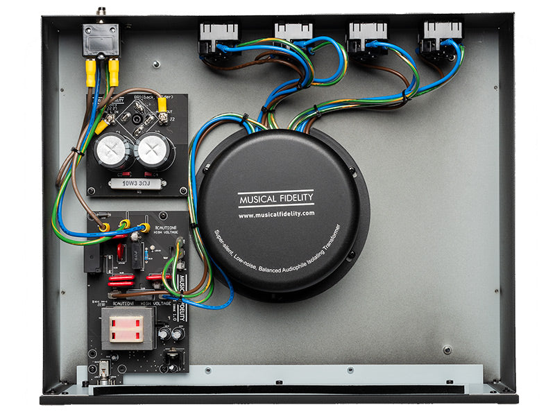 Musical Fidelity BPC3 nero Condizionatore di rete bilanciato 4 uscite su 2 zone