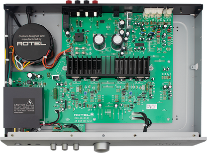 Rotel A8 nero amplificatore 2 canali classe AB con telecomando