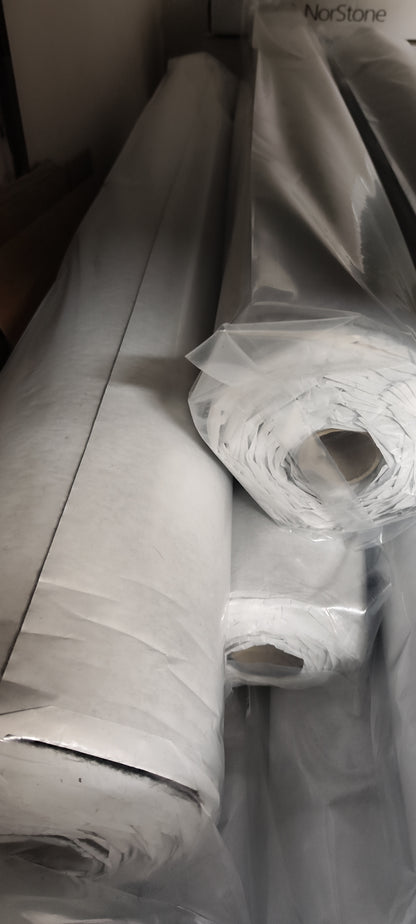 Moquette adesiva antracite misure 140x700 cm per rivestimenti box subwoofer