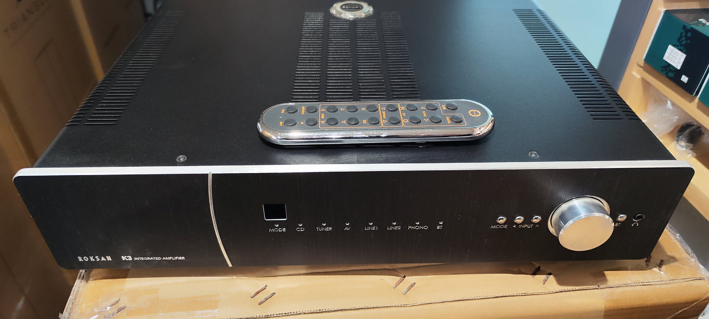 Roksan K3 amplificatore 2 canali UK con telecomando