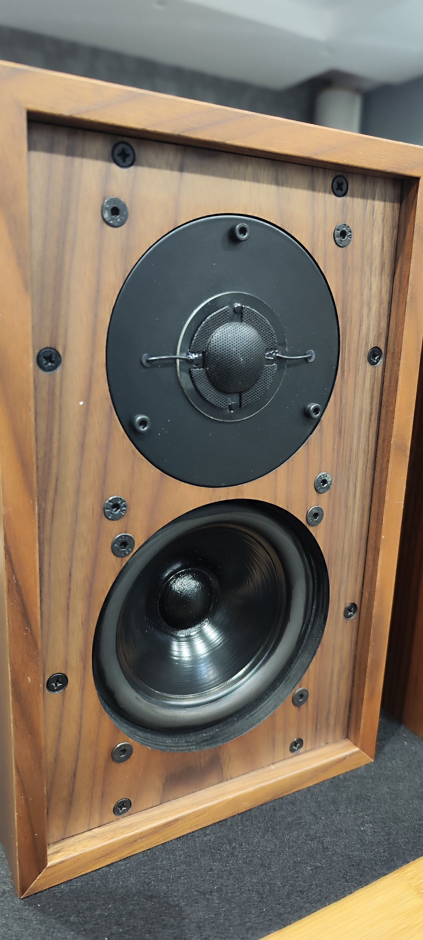 Falcon Q7 minimonitor UK style ls 3/5A