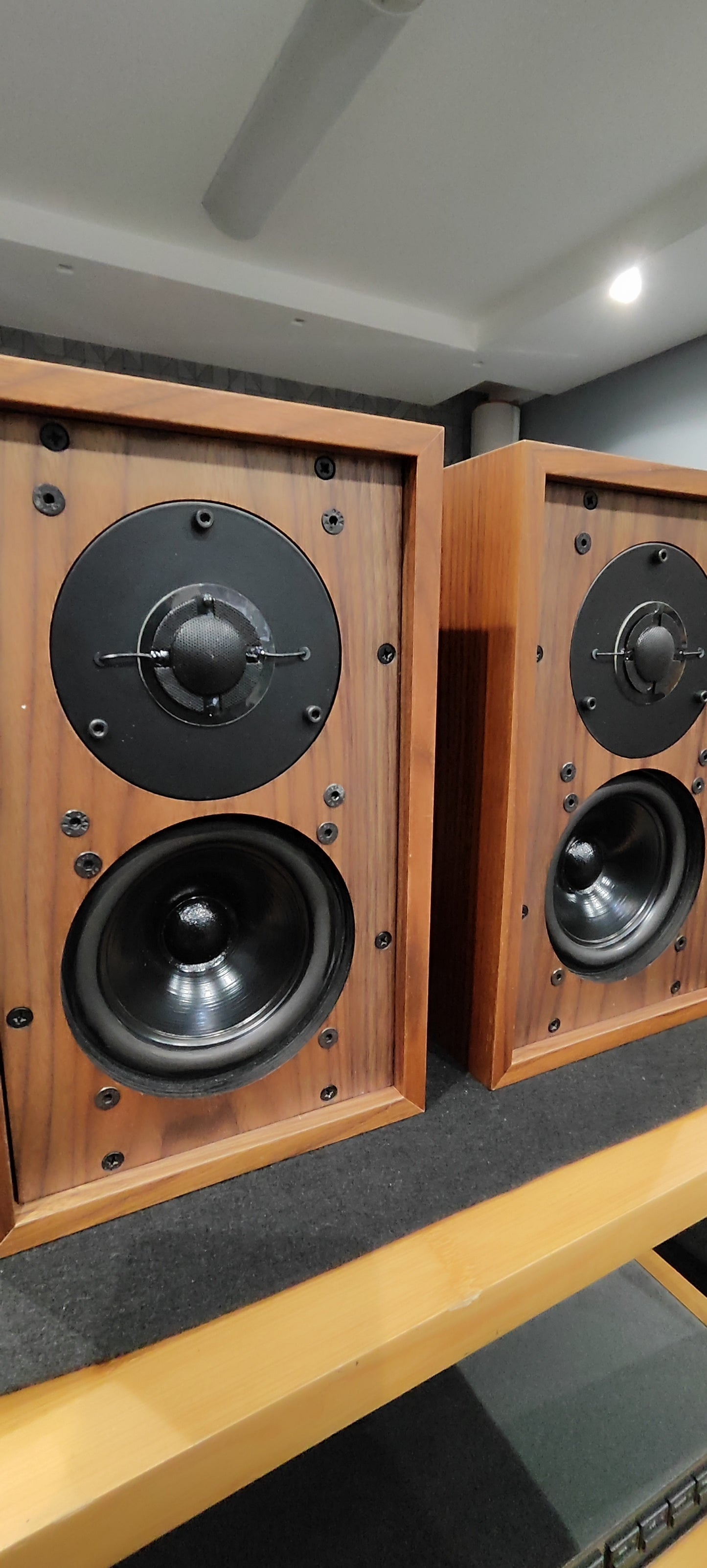 Falcon Q7 minimonitor UK style ls 3/5A