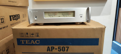 Teac AP-507 silver finale di potenza compatto 2x115 watt Ex-DEMO