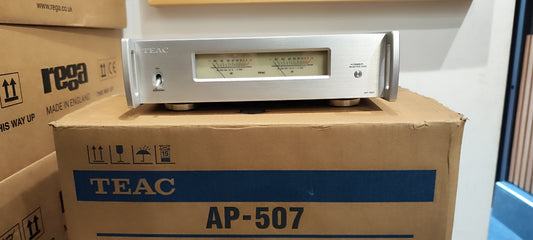 Teac AP-507 silver finale di potenza compatto 2x115 watt Ex-DEMO