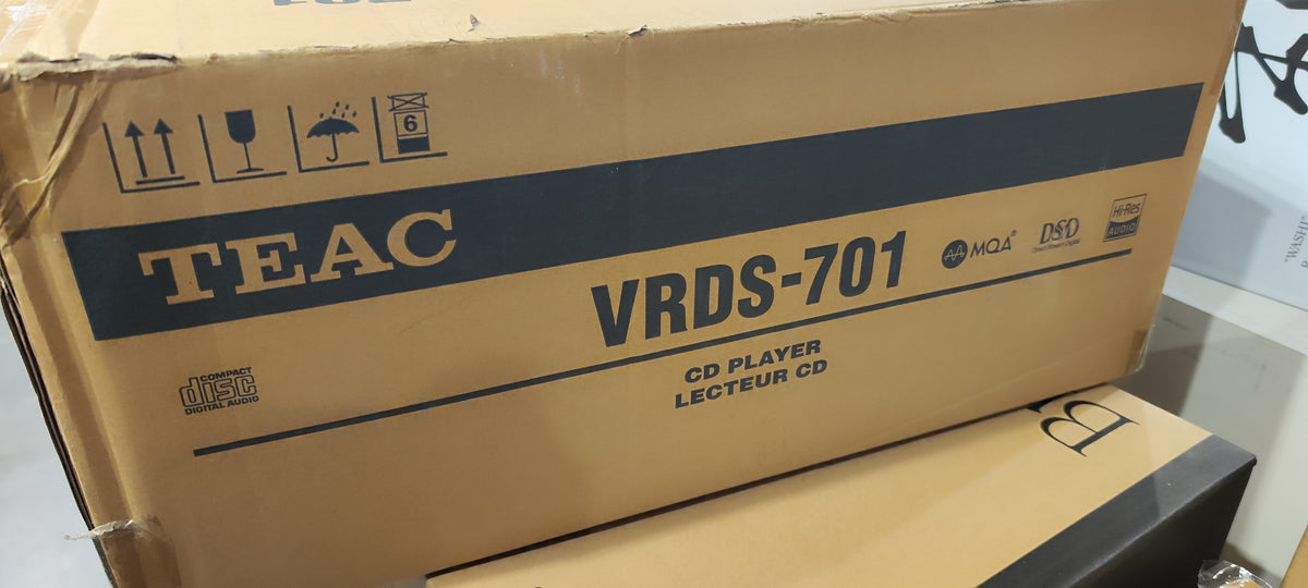 Teac VRDS701 nero lettore cd con dac hifi da esposizione