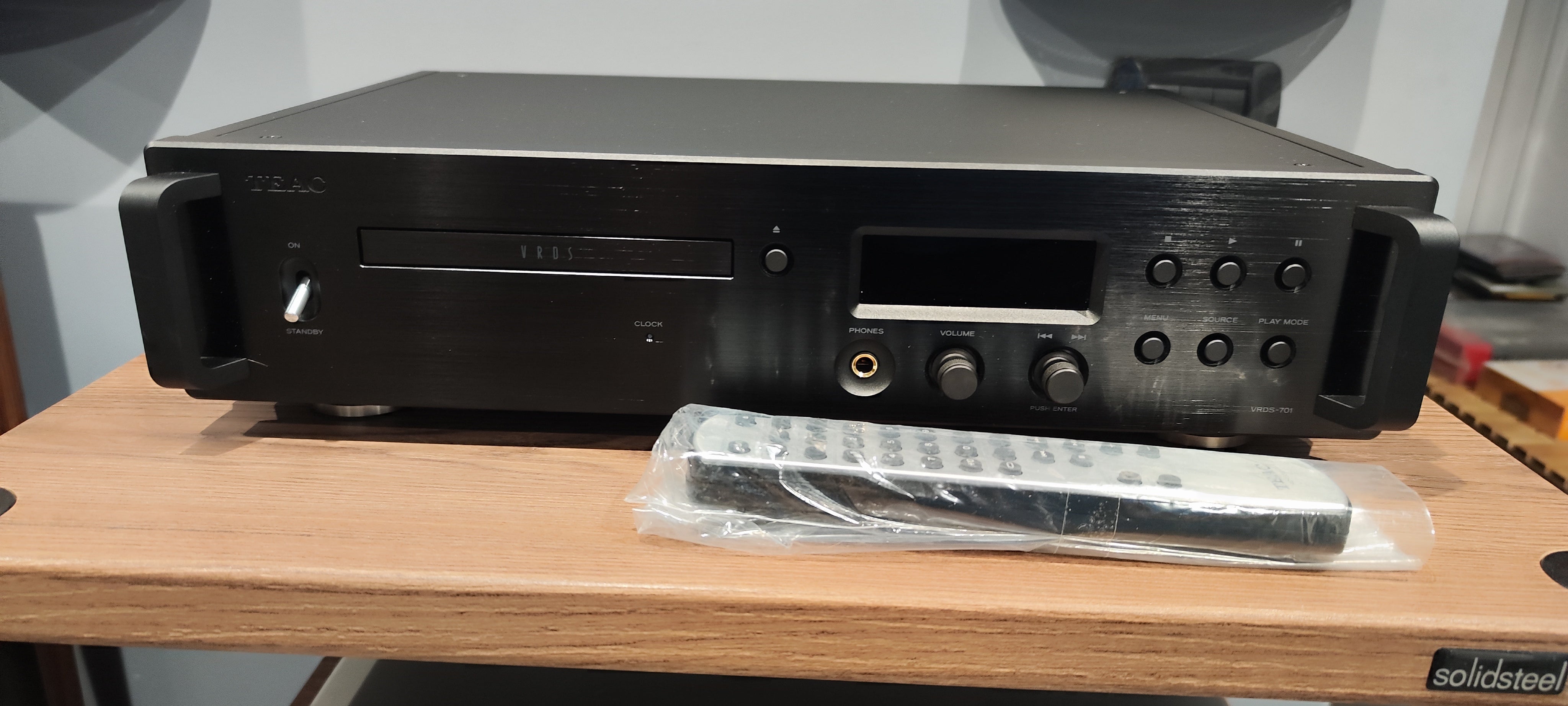 Teac VRDS701 nero lettore cd con dac hifi da esposizione