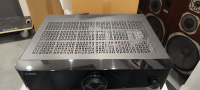 Yamaha Rx-V4a sintoamplificatore 5.2 ex-demo
