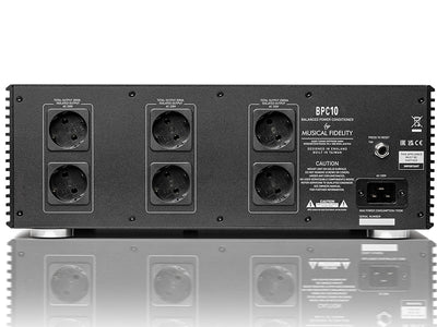 Musical Fidelity BPC10 nero Condizionatore di rete bilanciato 6 uscite su 3 zone