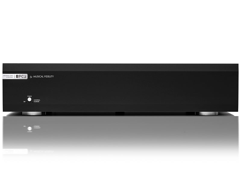 Musical Fidelity BPC3 nero Condizionatore di rete bilanciato 4 uscite su 2 zone