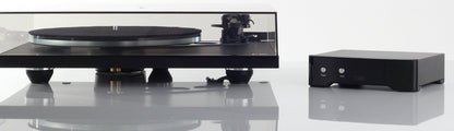 REGA PLANAR 6 NERO GIRADISCHI DI QUALITA' BRACCIO RB330 E CAPPA NUOVO GARANZIA ITALIA