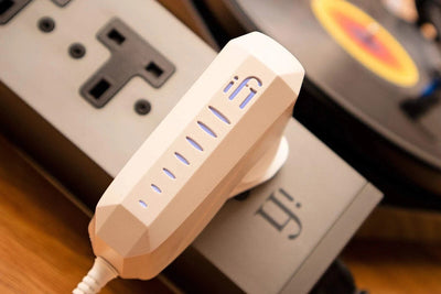 iFi iPower X 5V/3A, alimentatore 5V con cancellazione rumori corrente