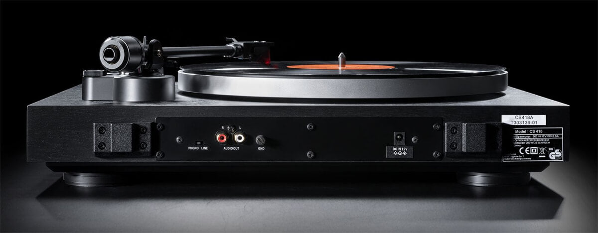 Dual CS 418 Giradischi con trazione a cinghia con plinto in MDF