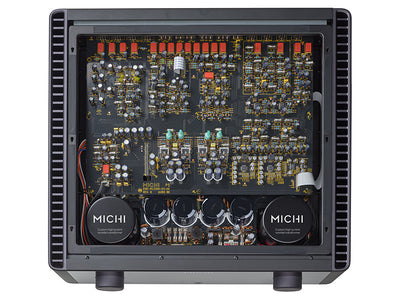Rotel Michi P5 preamplificatore stereo Hi-End componenti selezionati